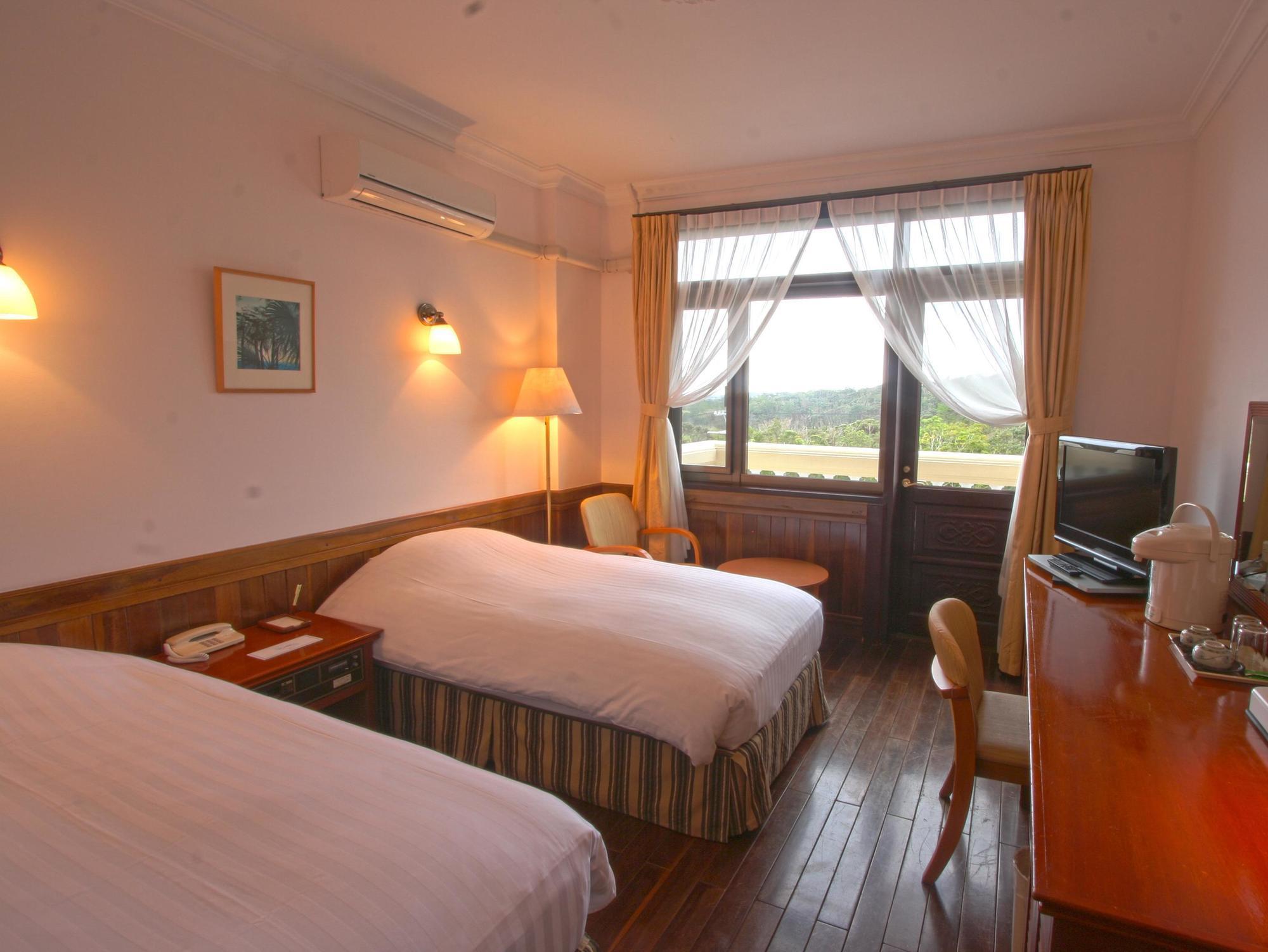 Ada Garden Hotel Okinawa Kunigami Bagian luar foto